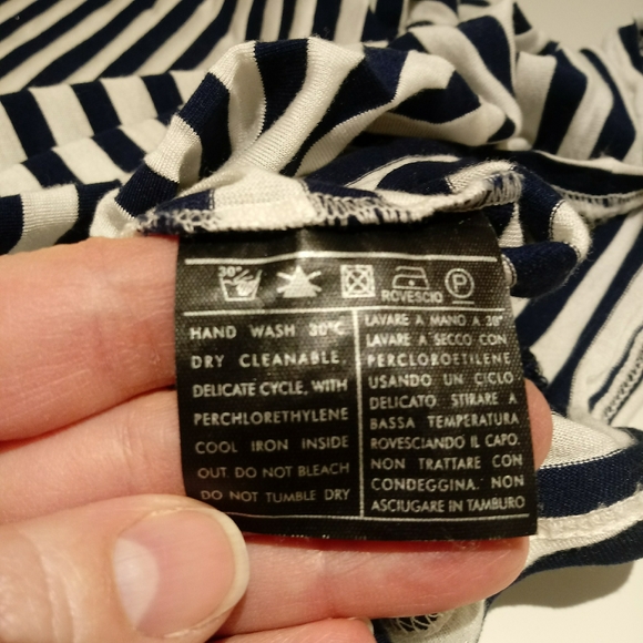 Salvatore Ferragamo asymmetric hem t-shirt - Picture 6 of 8